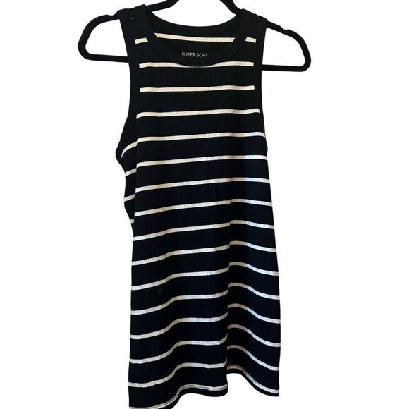 Torrid Super Soft Ribbed Knit High Neck Striped Tank Top Black White Size 0 - Picture 1 of 5